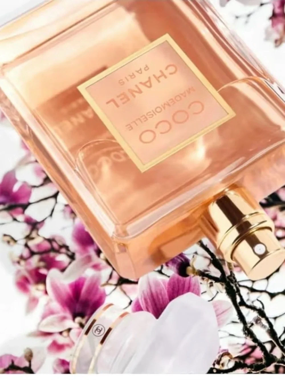 Chanel Coco Mademoiselle Eau de Parfum 3.4 - Picture 5 of 9